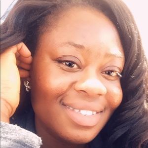 Meet your Posher, Akua